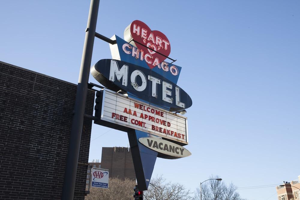 Heart O' Chicago Motel ภายนอก รูปภาพ